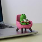 Miniature Frog Figurines - Funny Frog Sculpture for Shelf, Desk Decoration - Frog Desk Accessories - Perfect Cute Frog Gift for Frog Lovers(Pink Sofa) - Image 3