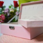 Portable 2 Layer Makeup Storage Case Women Girl’s Jewelry Box Premium PU-Leather Travel Jewelry Makeup Accessories with Smart Key Lock for Necklace, Bracelet, Earrings, Rings (PINK) - Image 3